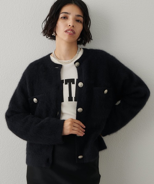 Whim Gazette（ウィムガゼット）の「ファーボタンジャケット（カーディガン/ボレロ・レディース・ブラウン/グレー/ベージュ/ブラック/ネイビー・FREE）」の2枚目の写真