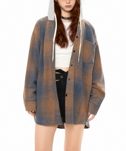 LADY LIKE（レディライク）の「フード付きチェックネルシャツ（シャツ/ブラウス・レディース・ブラウン/ブラック×グリーン/ホワイト×ブラック/ブルー・M）」の17枚目の写真