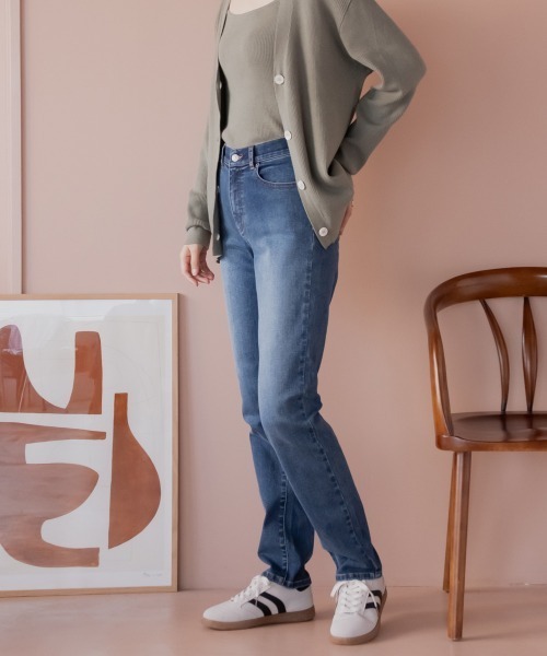 slattgir（スラットジール）の「【選べる2レングス】高身長　リニューアル版すごのびストレッチデニムスリムストレートパンツ　丈長め・トールサイズ（デニムパンツ・レディース・ブルー/ブラック/ネイビー・TM1/TL1/TLL1/T3L1/T4L1/T5L1/TM2/TL2/TLL2/T3L2/T4L2/T5L2）」の13枚目の写真