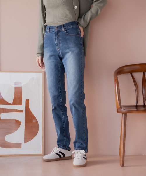 slattgir（スラットジール）の「【選べる2レングス】高身長　リニューアル版すごのびストレッチデニムスリムストレートパンツ　丈長め・トールサイズ（デニムパンツ・レディース・ブルー/ブラック/ネイビー・TM1/TL1/TLL1/T3L1/T4L1/T5L1/TM2/TL2/TLL2/T3L2/T4L2/T5L2）」の16枚目の写真