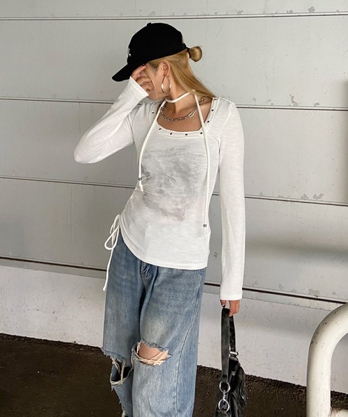 non-hedge(ノンヘッジ)の「チョーカー付リベットロンT(Tシャツ/カットソー・レディース・チャコールグレー/ライトグレー/オフホワイト・FREE)」の8枚目の写真