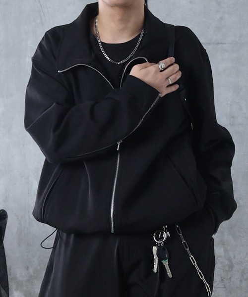 Confirm(コンファーム)の「AW ドローコード スタンド ドロスト ダブルジップブルゾン ユニセックス 【Confirm】(ブルゾン・メンズ・グレー/ブラック・M/L)」の2枚目の写真