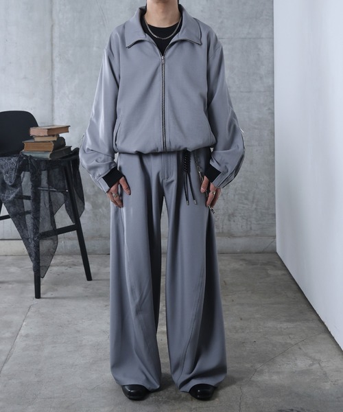 Confirm(コンファーム)の「AW ドローコード スタンド ドロスト ダブルジップブルゾン ユニセックス 【Confirm】(ブルゾン・メンズ・グレー/ブラック・M/L)」の21枚目の写真