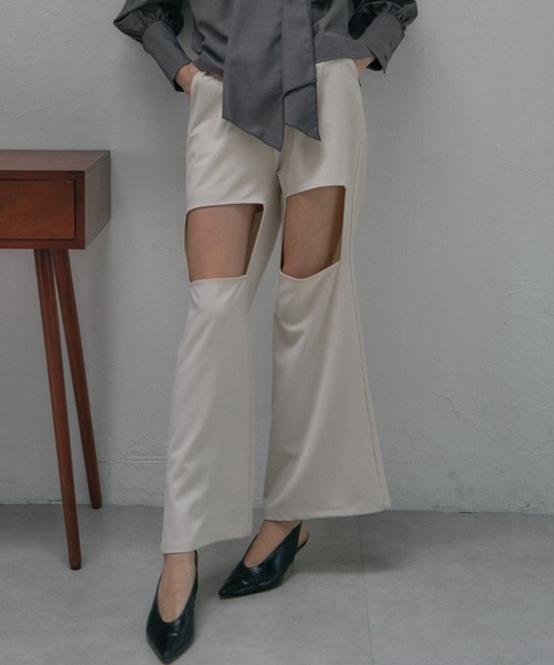 MAISON ELLIE(メゾンエリー)の「square cut-off pants(スラックス・レディース・グレー/ブラック/アイボリー・FREE)」の1枚目の写真