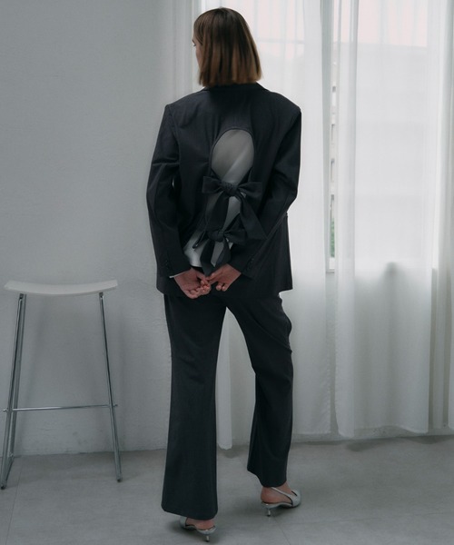 MAISON ELLIE(メゾンエリー)の「square cut-off pants(スラックス・レディース・グレー/ブラック/アイボリー・FREE)」の11枚目の写真