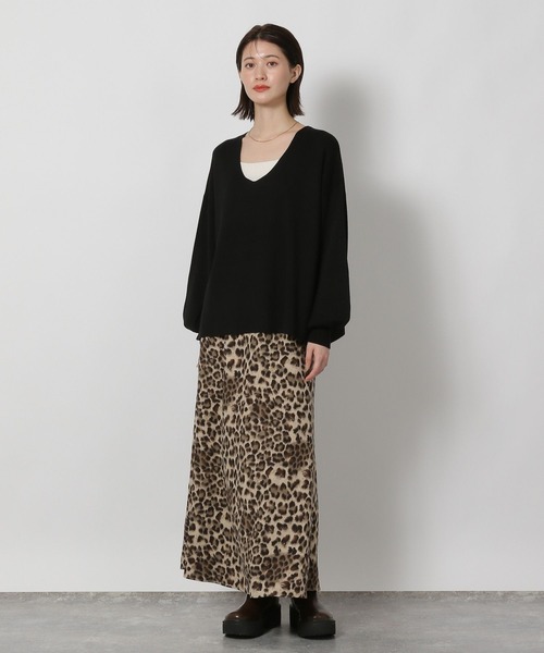 LAKOLE（ラコレ）の「ミラノリブVネックプルオーバー / 575964（ニット/セーター・レディース・アイボリー/ブラック/レッド/モカ・FREE）」の7枚目の写真