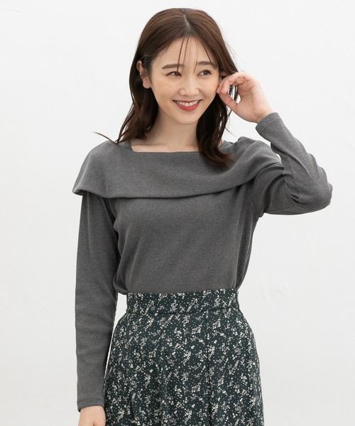 Honeys(ハニーズ)の「オフショル風トップス(Tシャツ/カットソー・レディース・ブラック/ボルドー/アイボリー/ヘザーチャコール/レッド/サックスブルー・S/M/LL/L/3L)」の15枚目の写真