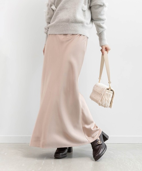 RANDA(ランダ)の「サテンマーメイドロングスカート(スカート・レディース・ピンク/クリーム/ブラック・0/1)」の3枚目の写真