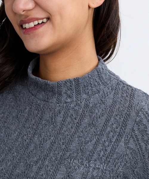 BILLABONG(ビラボン)の「BILLABONG レディース KNIT LIKE BABY FIT L セーター 【2025年秋冬モデル】 @autumn/ビラボンクロップド丈タイトボトルネックニットセーター(ニット/セーター・レディース・アイボリー/グレー/スミクロ・MEDIUM)」の8枚目の写真