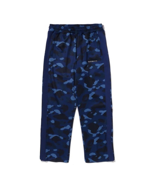 A BATHING APE（アベイシングエイプ）の「COLOR CAMO METAL LOGO RELAXED FIT TRACK SWEAT PANTS（その他パンツ・メンズ・ブラック/パープル/ネイビー・LARGE/MEDIUM/X-LARGE/SMALL）」の3枚目の写真