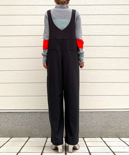 Q(キュー)の「ショルダーベルトサロペット(サロペット/オーバーオール・レディース・チャコールグレー/カーキブラウン・MEDIUM)」の5枚目の写真