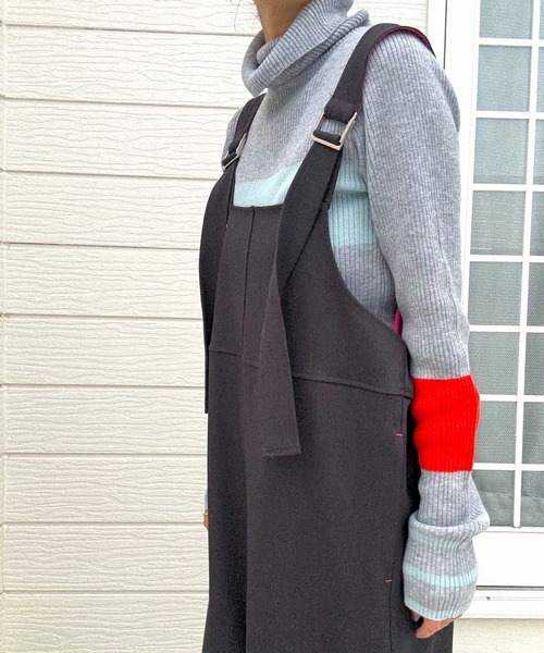 Q(キュー)の「ショルダーベルトサロペット(サロペット/オーバーオール・レディース・チャコールグレー/カーキブラウン・MEDIUM)」の9枚目の写真