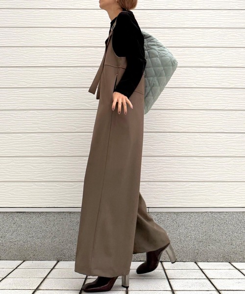 Q(キュー)の「ショルダーベルトサロペット(サロペット/オーバーオール・レディース・チャコールグレー/カーキブラウン・MEDIUM)」の7枚目の写真