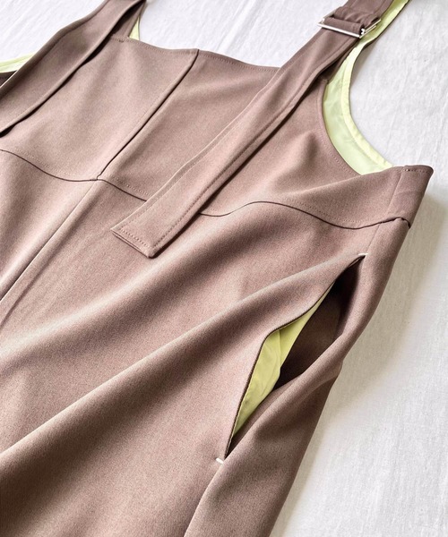 Q(キュー)の「ショルダーベルトサロペット(サロペット/オーバーオール・レディース・チャコールグレー/カーキブラウン・MEDIUM)」の22枚目の写真