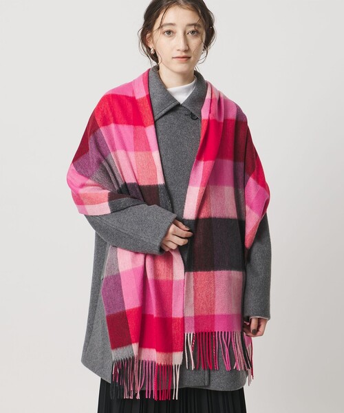 elegancese（エレガンセーゼ）の「【別注】＜elegancese＞カシミヤ チェック ストール（ストール/ショール・レディース・ケリーグリーン/イエロー/レッド・FREE）」の10枚目の写真
