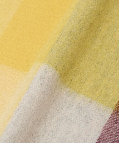 elegancese（エレガンセーゼ）の「【別注】＜elegancese＞カシミヤ チェック ストール（ストール/ショール・レディース・ケリーグリーン/イエロー/レッド・FREE）」の4枚目の写真