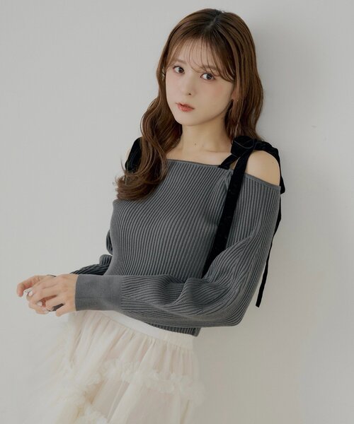肩リボンオフショルリブニット（ニット/セーター）｜Chico（チコ）の