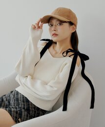 Chico（チコ）の「肩リボンオフショルリブニット（ニット/セーター）」