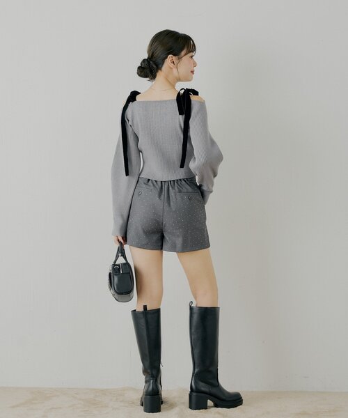 Chico（チコ）の「肩リボンオフショルリブニット（ニット/セーター・レディース・チャコールグレー/ブラウン/グレー/アイボリー・FREE）」の10枚目の写真