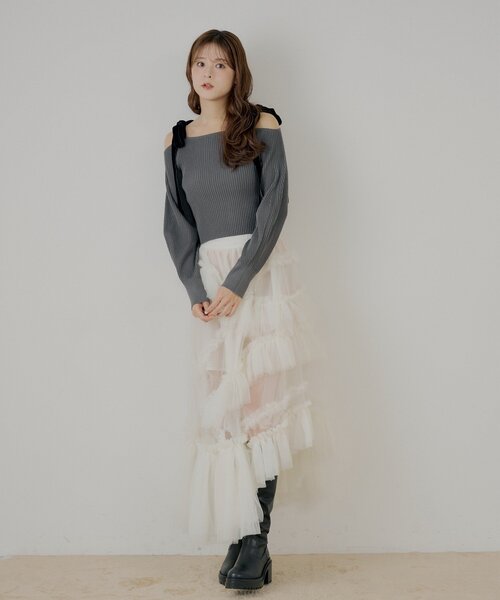 Chico（チコ）の「肩リボンオフショルリブニット（ニット/セーター・レディース・チャコールグレー/ブラウン/グレー/アイボリー・FREE）」の12枚目の写真