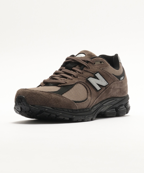 NEW BALANCE(ニューバランス)の「New Balance / ニューバランス U2002RAB(スニーカー・メンズ・ブラウン・26cm/26.5cm/27cm/27.5cm/28cm)」の2枚目の写真