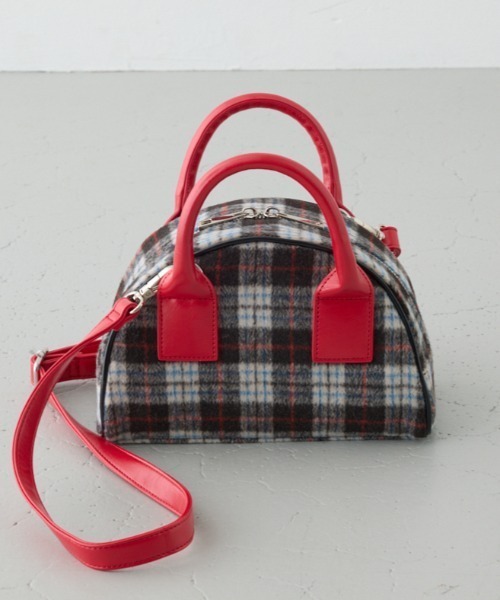 AZUL by moussy(アズールバイマウジー)の「【WEB限定】マイクロミニボストンバッグ(ショルダーバッグ・レディース・ブラック系その他/アイボリー/ブラウン系その他・FREE)」の2枚目の写真