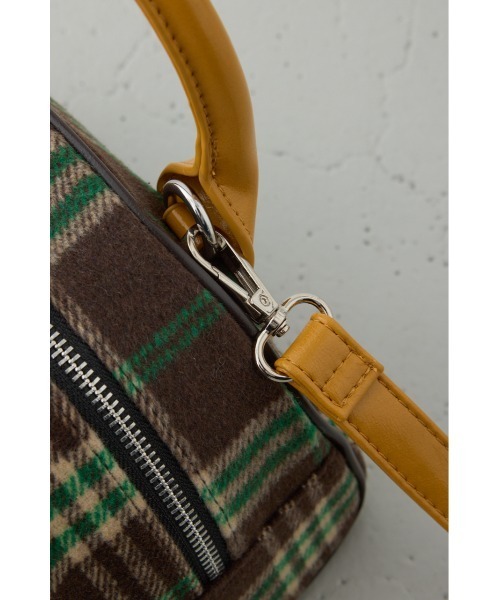 AZUL by moussy(アズールバイマウジー)の「【WEB限定】マイクロミニボストンバッグ(ショルダーバッグ・レディース・ブラック系その他/アイボリー/ブラウン系その他・FREE)」の15枚目の写真