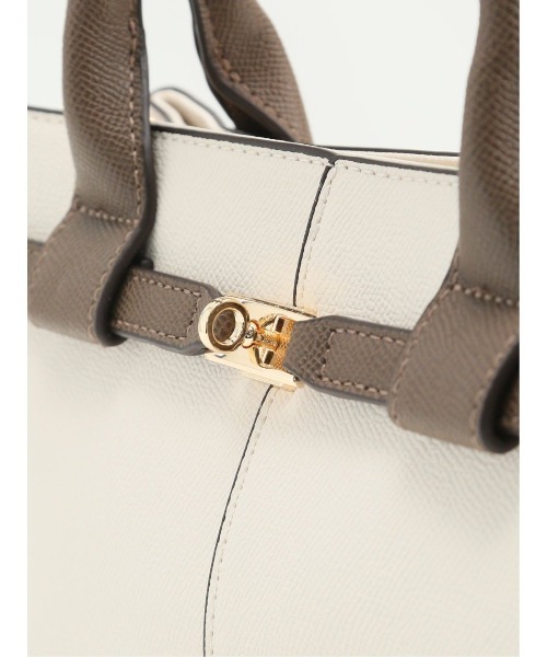 m.f.editorial（エムエフエディトリアル）の「【2WAY 鞄】m.f.エディトリアル レディース ベルトデザイン ハンドバッグ（ハンドバッグ・レディース・アイボリー/ブラック・FREE）」の21枚目の写真