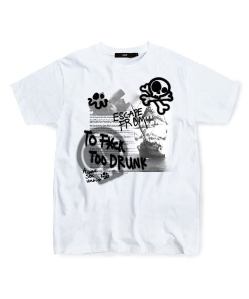 ESCAPEFROM(エスケープフロム)の「ブラックパイレーツシッププリントTシャツホワイト(Tシャツ/カットソー・レディース・その他・LARGE/SMALL/MEDIUM)」の1枚目の写真