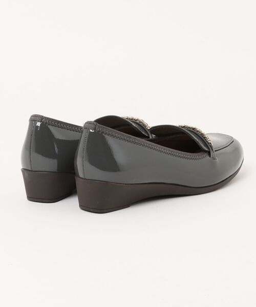 Bridget Birkin(ブリジットバーキン)の「【Bridget Birkin Walk】チェーンモチーフローファーウォーキングパンプス(55212B)(パンプス・レディース・グレー/ブラック・23/24/22.5/23.5)」の3枚目の写真