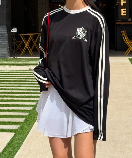 Kijun（キジュン）の「Football Long Sleeve T-Shirt UNISEX Black（Tシャツ/カットソー・レディース・その他・SMALL/MEDIUM/LARGE）」の7枚目の写真