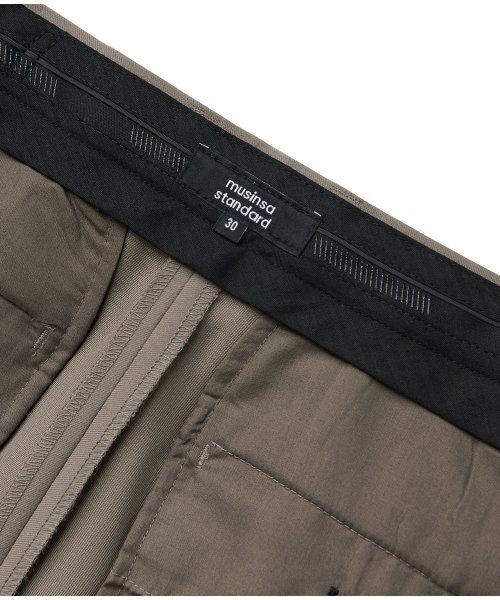 MUSINSA STANDARD（ムシンサスタンダード）の「ウールブレンドワイドヒドゥンバンディングスラックス[ダスティベージュ]（スラックス・メンズ・その他・40/38/42/26/27/28/29/36/34/32/30/31/33）」の14枚目の写真
