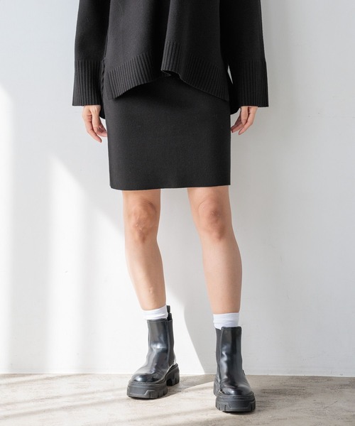 HEREIAM(ヘレイアム)の「【HEREIAM】やみつきになる肌触り/ファインタッチニットミニスカート(スカート・レディース・ブラック/ダークブラウン・FREE)」の2枚目の写真