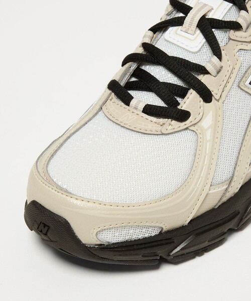 NEW BALANCE（ニューバランス）の「【国内EXCLUSIVE】＜New Balance＞U740 スニーカー / 22.5-25cm（スニーカー・レディース・ダークブラウン/ホワイト・22.5cm/25cm/24.5cm/24cm/23.5cm/23cm）」の16枚目の写真