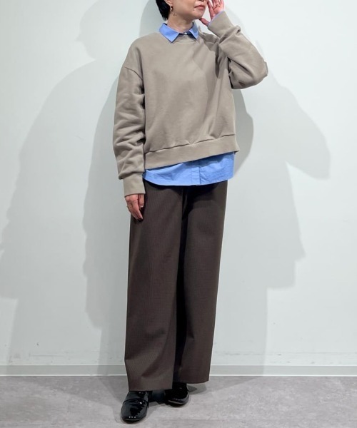 human woman(ヒューマンウーマン)の「◆【カスタム用ワッペン付き】モチーフワッペンカスタマイズ裏起毛スウェット(スウェット・レディース・ブラウン系その他/ライトグリーン/ホワイト系その他・MEDIUM)」の4枚目の写真