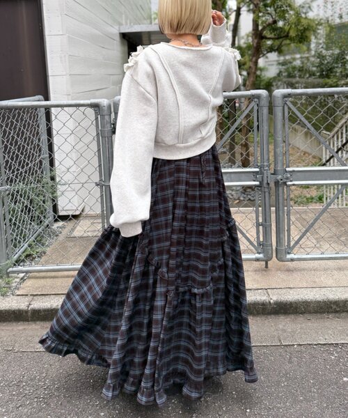 w closet（ダブルクローゼット）の「WZIPフリル起毛スウェット（パーカー・レディース・アイボリー/レッド/グレー/ネイビー・FREE）」の11枚目の写真