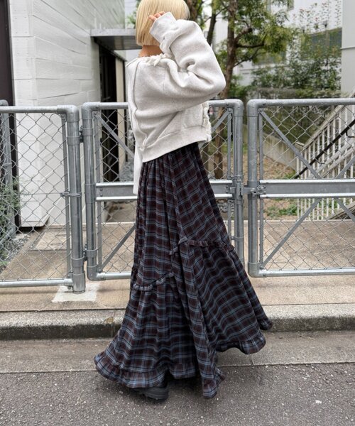 w closet（ダブルクローゼット）の「WZIPフリル起毛スウェット（パーカー・レディース・アイボリー/レッド/グレー/ネイビー・FREE）」の12枚目の写真