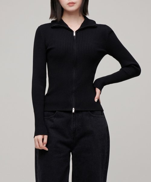 MUSINSA STANDARD WOMAN（ムシンサスタンダードウーマン）の「ウィメンズリブスリムハイネックニットジップアップ[ブラック]（カーディガン/ボレロ・レディース・その他・LARGE/MEDIUM/SMALL）」の2枚目の写真