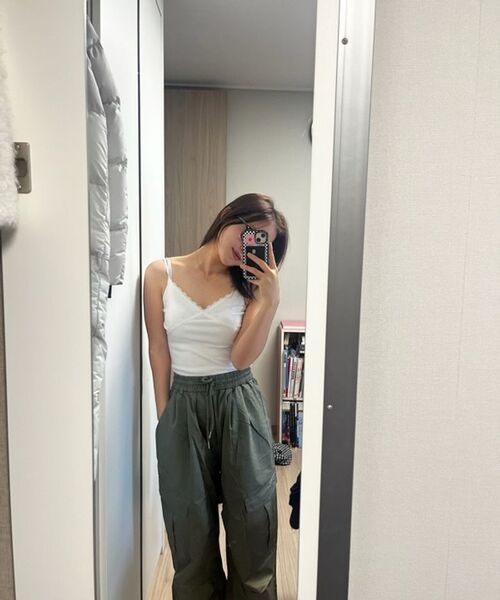 DOUBLE JD（ダブルジェイディー）の「サイセンツーピンタックカーゴストリングパンツ（カーキ）（その他パンツ・レディース・その他・LARGE/MEDIUM）」の8枚目の写真