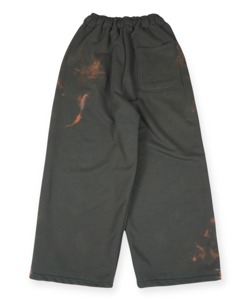 BORN SLIPPY(ボーンスリッピー)の「Addicted Side Line Sweat Pants (Charcoal)(スウェットパンツ・メンズ・その他・FREE)」の2枚目の写真