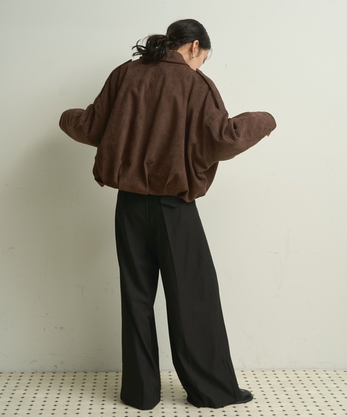 Lutim by u（ルチバイユー）の「Suede touch balloon silhouette jacket / スエードタッチバルーンシルエットジャケット（ブルゾン・レディース・ブラウン/ダークブラウン・FREE）」の5枚目の写真
