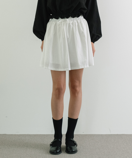 LAMINEZ(ラミネズ)の「シエルフレアスカートパンツ - アイボリー(その他パンツ・レディース・その他・FREE)」の1枚目の写真