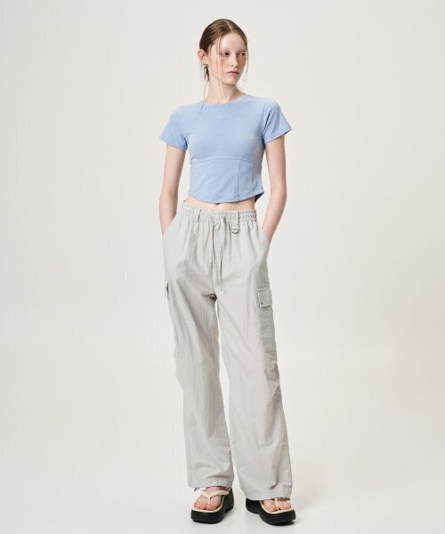 ETMON(エトモン)の「Back Slit Hook Detail T-Shirt, Sky Blue(Tシャツ/カットソー・レディース・その他・FREE)」の2枚目の写真