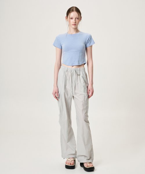 ETMON(エトモン)の「Back Slit Hook Detail T-Shirt, Sky Blue(Tシャツ/カットソー・レディース・その他・FREE)」の3枚目の写真