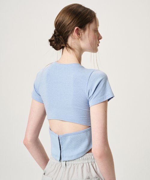 ETMON(エトモン)の「Back Slit Hook Detail T-Shirt, Sky Blue(Tシャツ/カットソー・レディース・その他・FREE)」の6枚目の写真