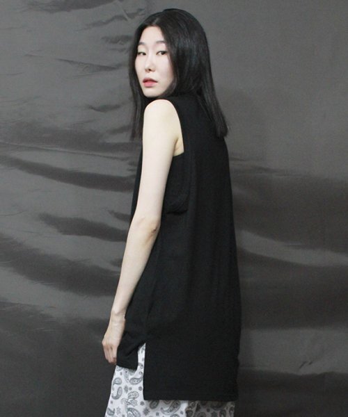 DEMARC(ドゥマーク)の「無地レイヤードスリットロングスリーブレスブラック(Tシャツ/カットソー・レディース・その他・MEDIUM/LARGE)」の1枚目の写真