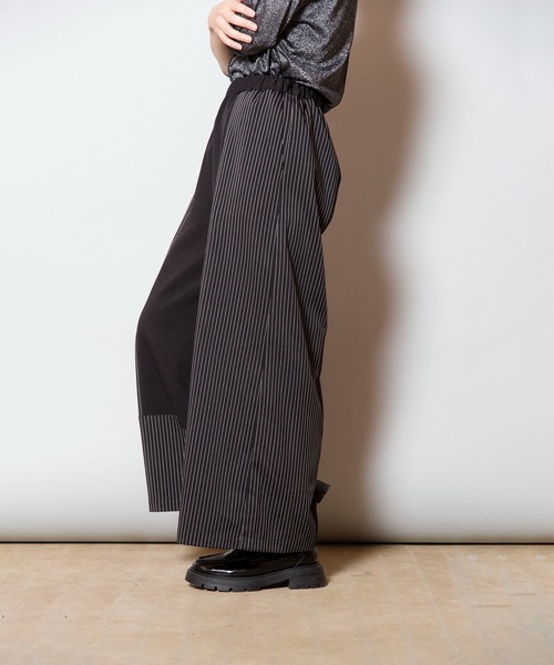 OSMOSIS(オズモーシス)の「ストライプ切替パンツ(その他パンツ・レディース・グレー/ブラック・ONE SIZE)」の5枚目の写真