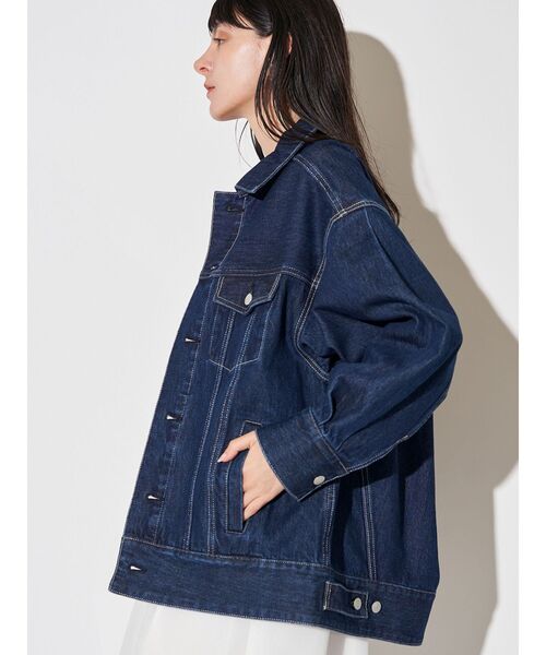 ELENDEEK(エレンディーク)の「バックフォルムルーズデニムジャケット(デニムジャケット・レディース・ライトブルー/インディゴブルー・FREE)」の14枚目の写真