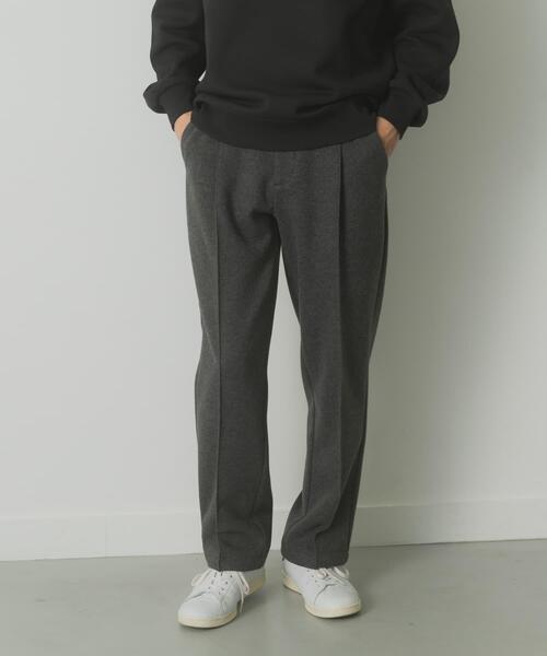 ITEMS URBANRESEARCH(アイテムズ アーバンリサーチ)の「『洗濯可』360° stretch スラックス(その他パンツ・メンズ・ブラック/グレー・MEDIUM/LARGE)」の4枚目の写真