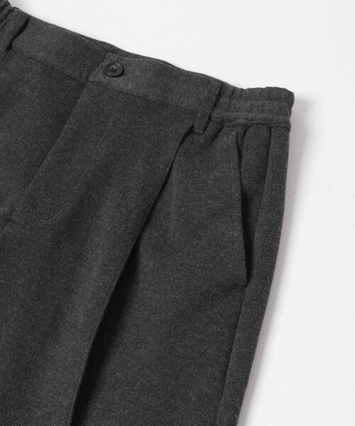 ITEMS URBANRESEARCH(アイテムズ アーバンリサーチ)の「『洗濯可』360° stretch スラックス(その他パンツ・メンズ・ブラック/グレー・MEDIUM/LARGE)」の19枚目の写真